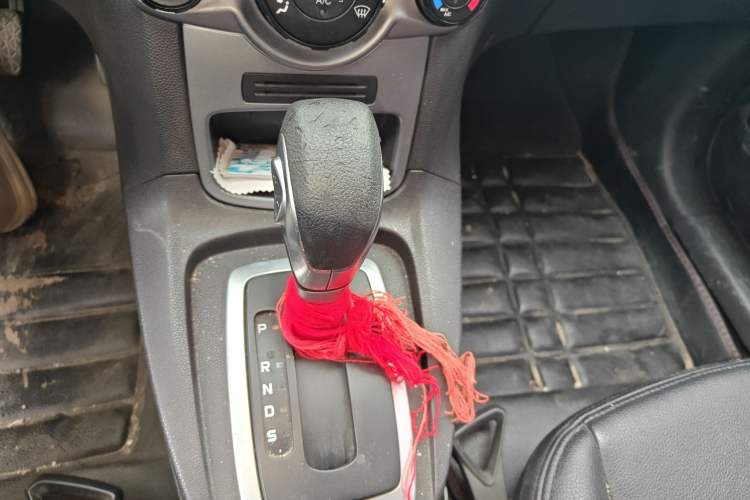 Used Ford Fiesta 2013 Hatchback 1.5L Automatic Prestige Model Gear Lever