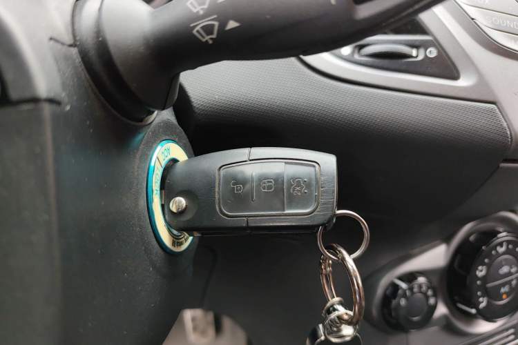 Used Ford Fiesta 2013 Hatchback 1.5L Manual Fashion Edition Interior 1
