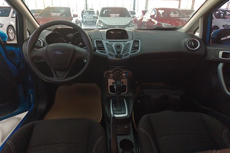 Used Ford Fiesta 2013 Hatchback 1.5L Automatic Fashion Edition Interior 2