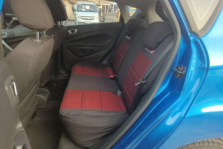 Used Ford Fiesta 2013 Hatchback 1.5L Automatic Fashion Edition Interior 3