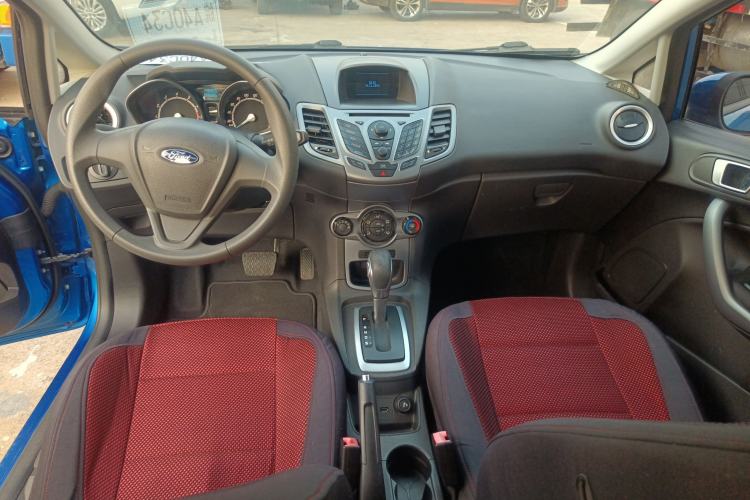 Used Ford Fiesta 2013 Hatchback 1.5L Automatic Fashion Edition Interior 4