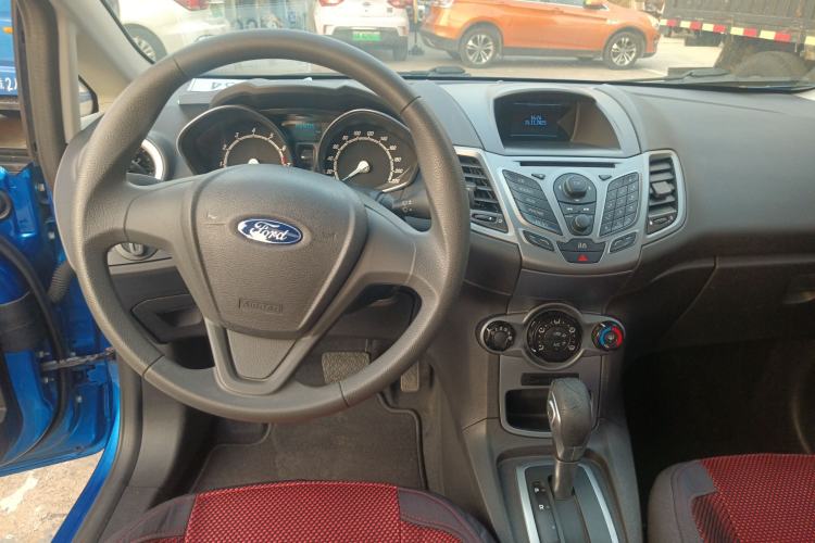 Used Ford Fiesta 2013 Hatchback 1.5L Automatic Fashion Edition Interior 5