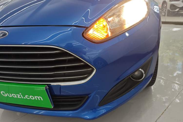Used Ford Fiesta 2013 Hatchback 1.5L Automatic Prestige Model Left Front Headlight