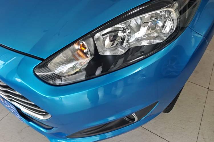 Used Ford Fiesta 2013 Hatchback 1.5L Automatic Fashion Edition Left Front Headlight