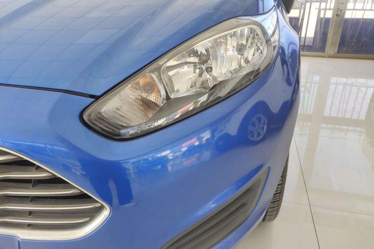 Used Ford Fiesta 2013 Hatchback 1.5L Manual Fashion Edition Left Front Headlight