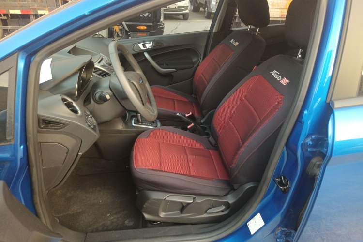 Used Ford Fiesta 2013 Hatchback 1.5L Automatic Fashion Edition Left Front Seat