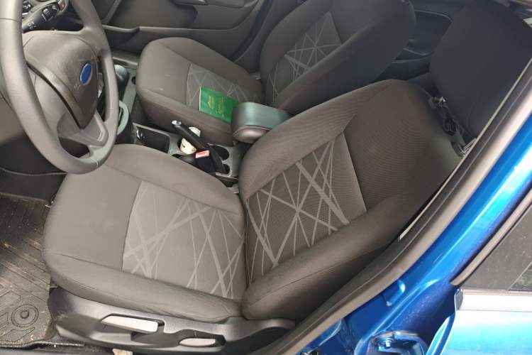 Used Ford Fiesta 2013 Sedan 1.5L Manual Fashion Edition Left Front Seat