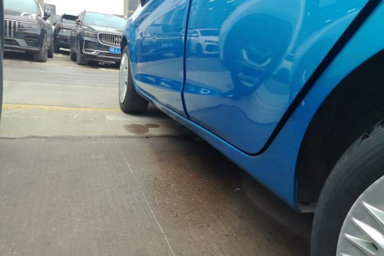 Used Ford Fiesta 2013 Hatchback 1.5L Manual Fashion Edition Left Side Sill