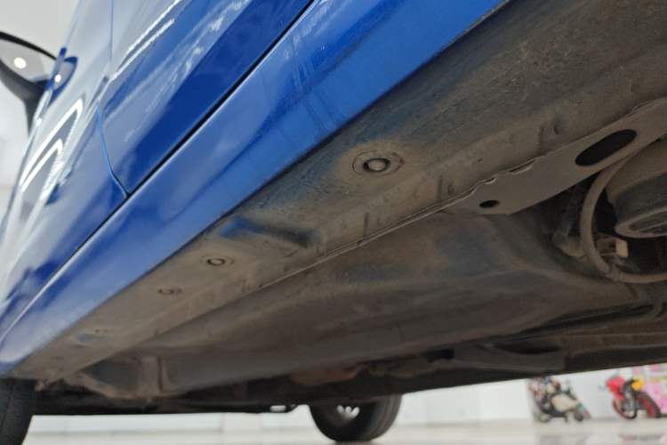 Used Ford Fiesta 2013 Hatchback 1.5L Automatic Prestige Model Left Side Sill