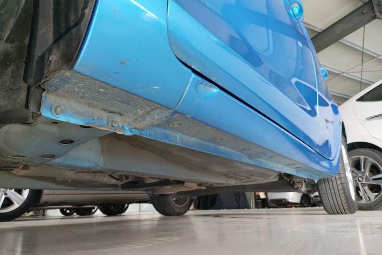 Used Ford Fiesta 2013 Hatchback 1.5L Automatic Fashion Edition Left Side Sill