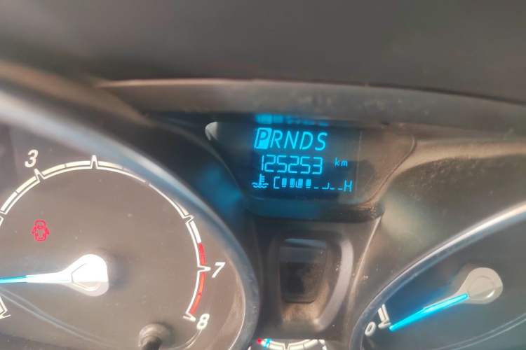 Used Ford Fiesta 2013 Sedan 1.5L Automatic Fashion Edition Odometer Close Up