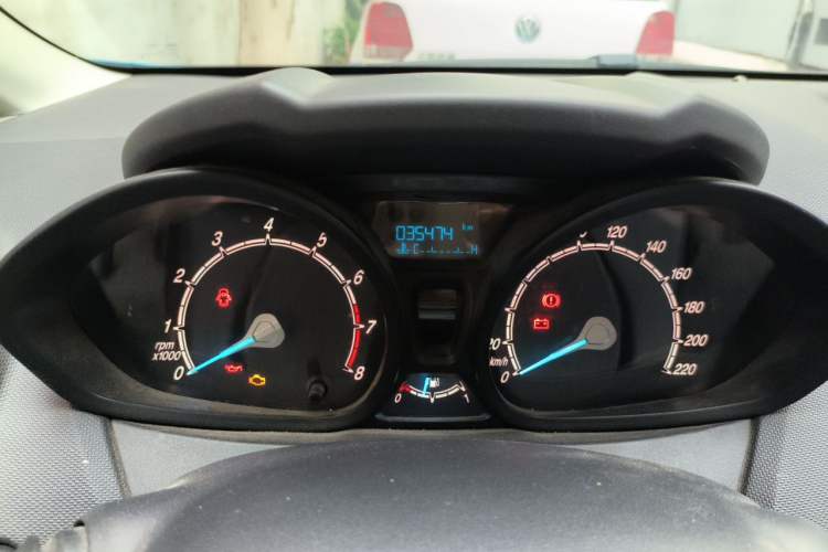 Used Ford Fiesta 2013 Hatchback 1.5L Manual Fashion Edition Odometer Close Up