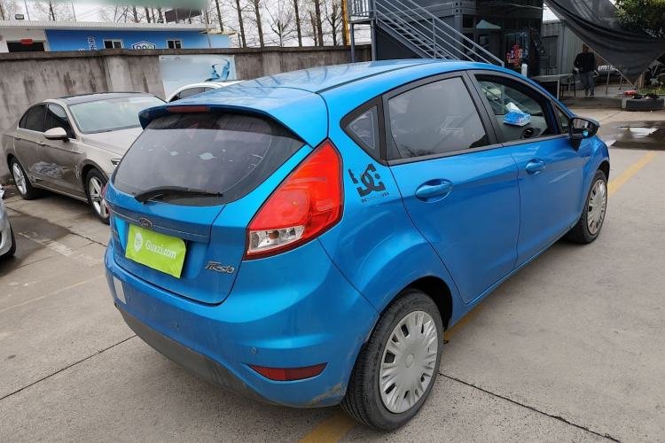 Used Ford Fiesta 2013 Hatchback 1.5L Manual Fashion Edition Rear Right 45 Deg