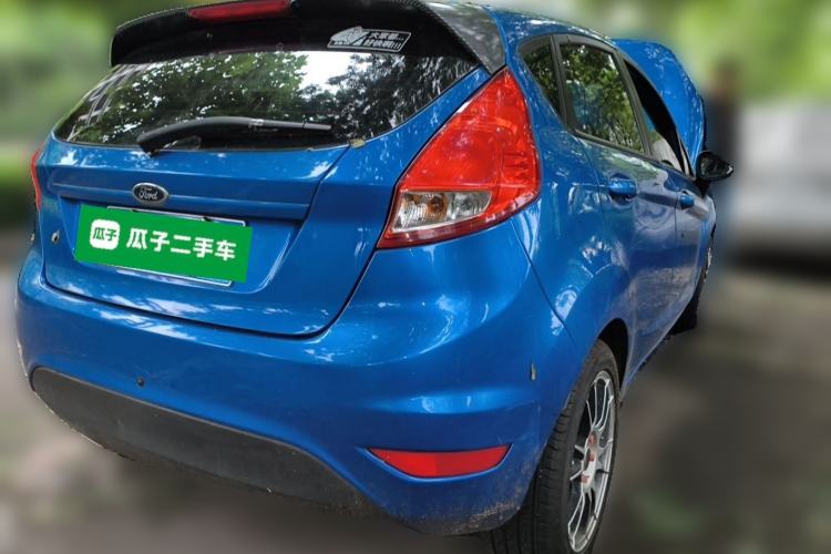 Used Ford Fiesta 2013 Hatchback 1.5L Manual Fashion Edition Rear Right 45 Deg