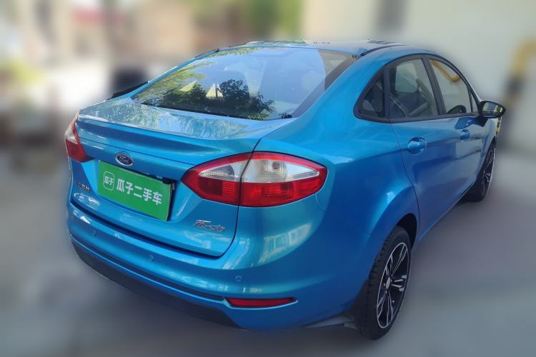 Used Ford Fiesta 2013 Sedan 1.5L Manual Fashion Edition Rear Right 45 Deg