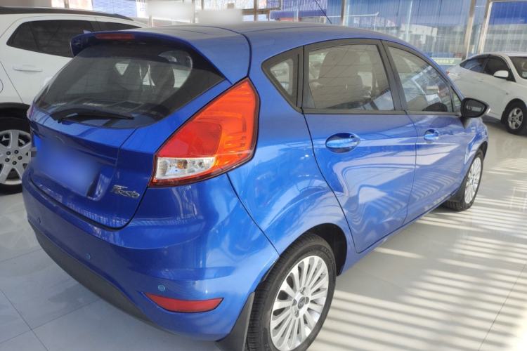 Used Ford Fiesta 2013 Hatchback 1.5L Manual Fashion Edition Rear Right 45 Deg