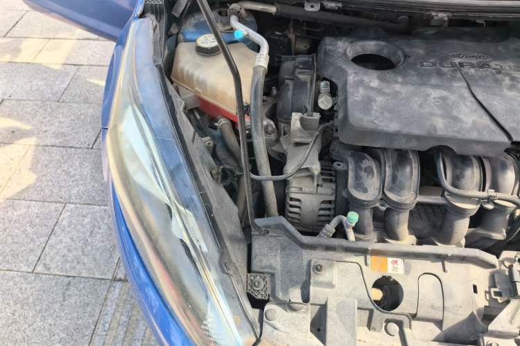 Used Ford Fiesta 2013 Hatchback 1.5L Manual Fashion Edition Right Front Headlight