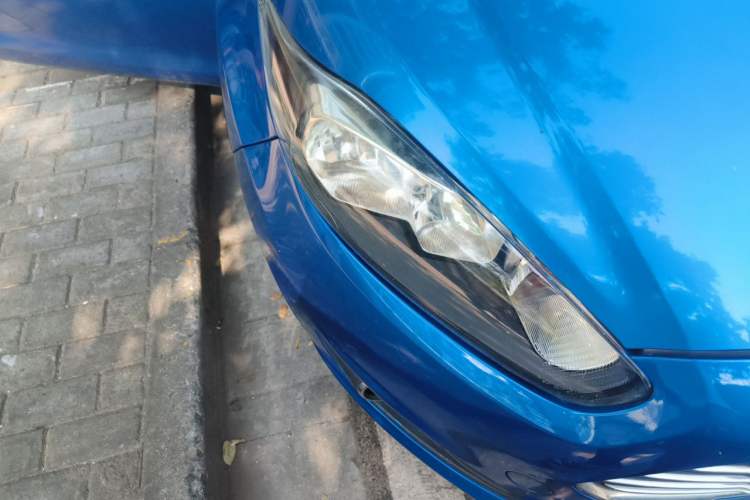 Used Ford Fiesta 2013 Sedan 1.5L Automatic Fashion Edition Right Front Headlight
