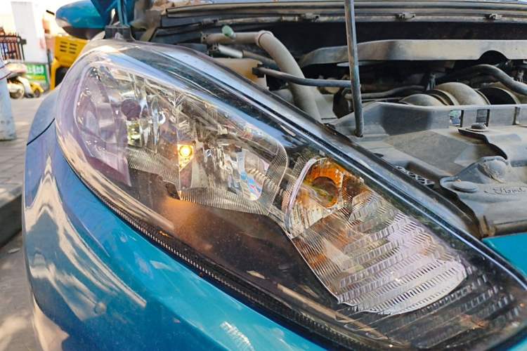 Used Ford Fiesta 2013 Hatchback 1.5L Manual Fashion Edition Right Front Headlight