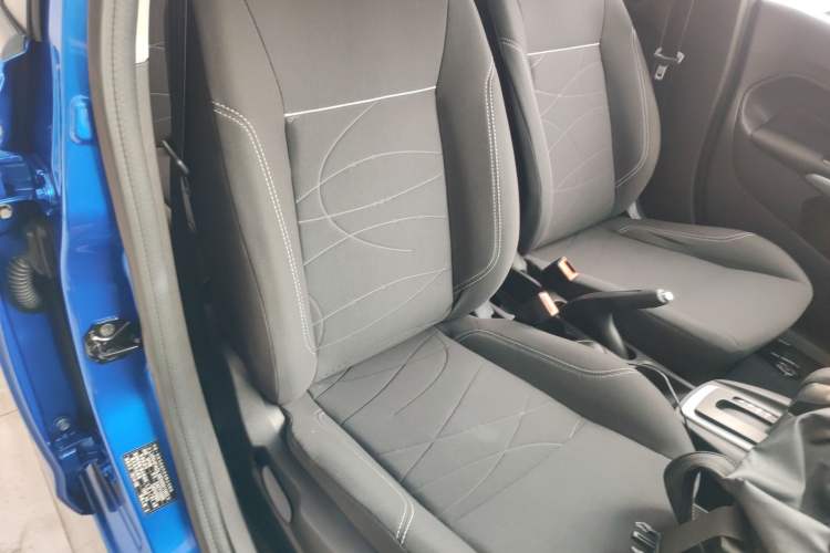 Used Ford Fiesta 2013 Hatchback 1.5L Automatic Fashion Edition Right Front Seat