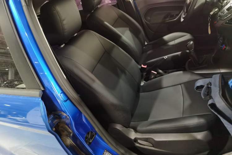 Used Ford Fiesta 2013 Hatchback 1.5L Manual Fashion Edition Right Front Seat