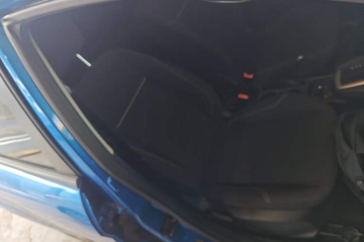 Used Ford Fiesta 2013 Hatchback 1.5L Automatic Fashion Edition Right Front Seat