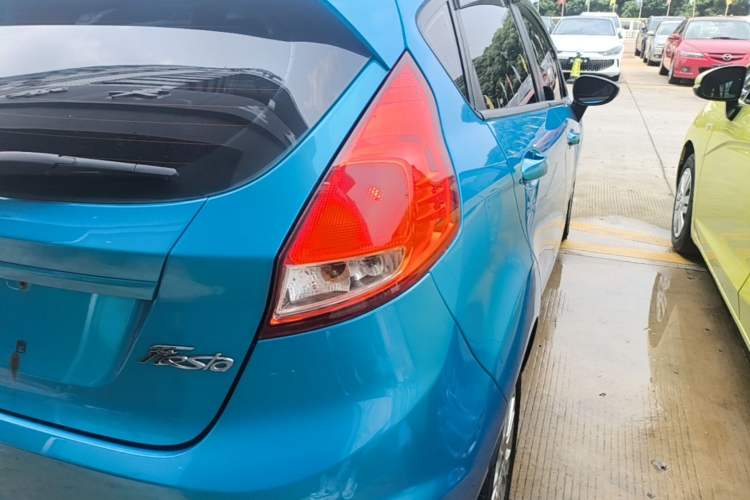 Used Ford Fiesta 2013 Hatchback 1.5L Automatic Fashion Edition Right Rear Taillight