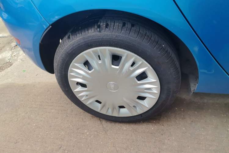 Used Ford Fiesta 2013 Hatchback 1.5L Manual Fashion Edition Right Rear Wheel Hub