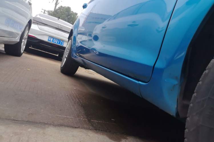 Used Ford Fiesta 2013 Hatchback 1.5L Manual Fashion Edition Right Side Sill