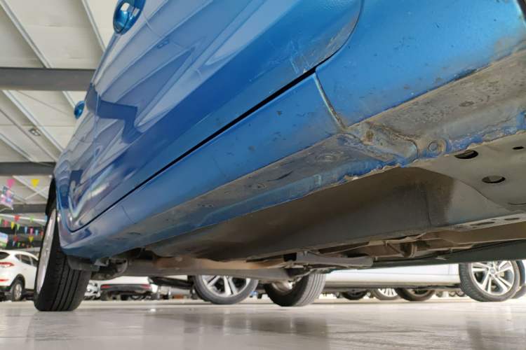 Used Ford Fiesta 2013 Hatchback 1.5L Automatic Fashion Edition Right Side Sill