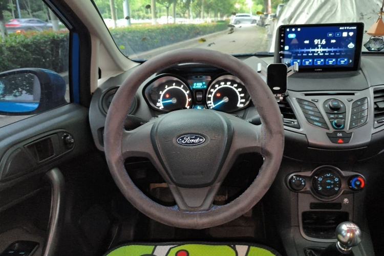 Used Ford Fiesta 2013 Hatchback 1.5L Manual Fashion Edition Steering Wheel