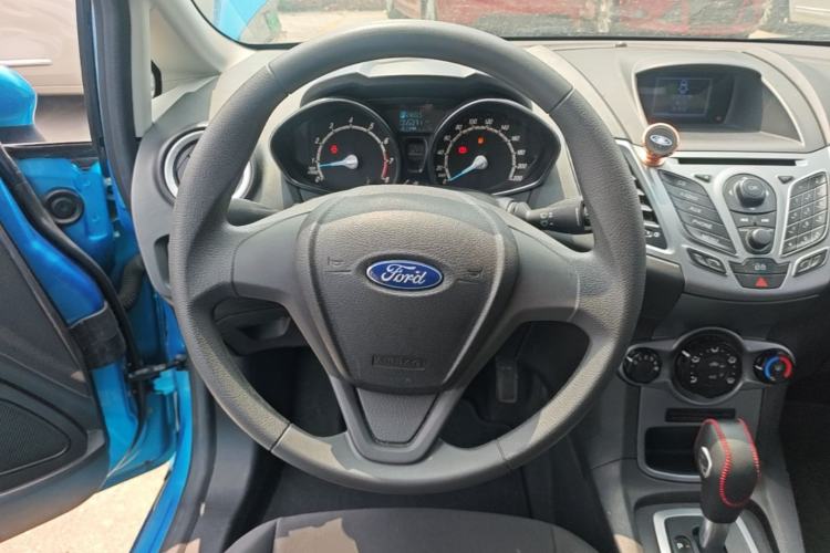 Used Ford Fiesta 2013 Hatchback 1.5L Automatic Fashion Edition Steering Wheel