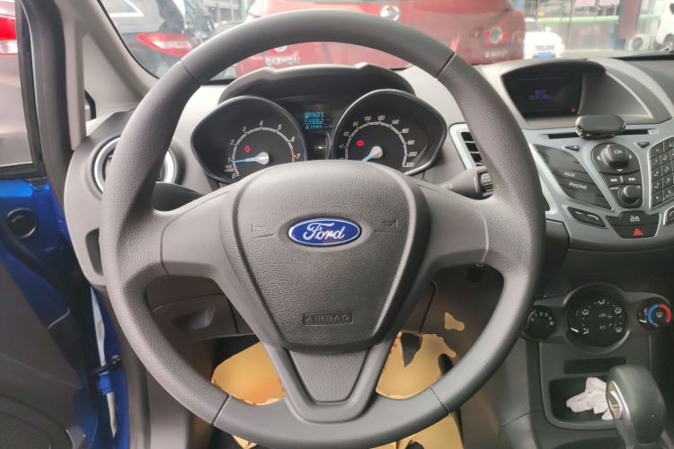 Used Ford Fiesta 2013 Hatchback 1.5L Automatic Fashion Edition Steering Wheel