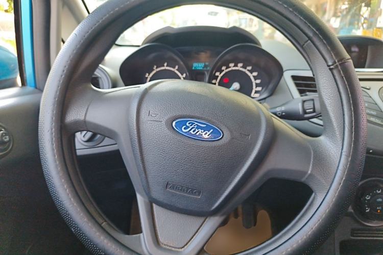 Used Ford Fiesta 2013 Hatchback 1.5L Manual Fashion Edition Steering Wheel