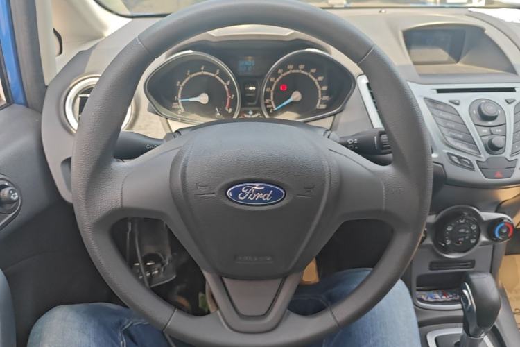 Used Ford Fiesta 2013 Hatchback 1.5L Automatic Fashion Edition Steering Wheel