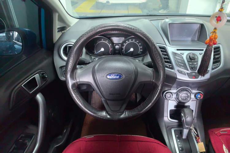 Used Ford Fiesta 2013 Hatchback 1.5L Automatic Fashion Edition Steering Wheel