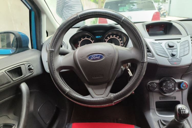 Used Ford Fiesta 2013 Hatchback 1.5L Manual Fashion Edition Steering Wheel