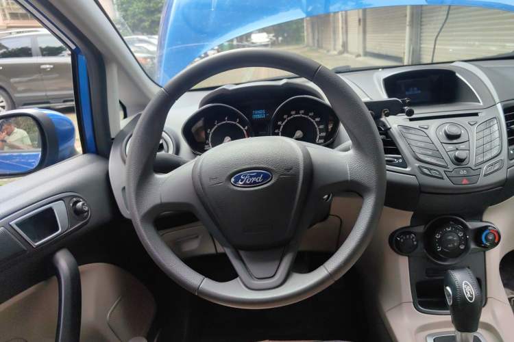 Used Ford Fiesta 2013 Sedan 1.5L Automatic Fashion Edition Steering Wheel