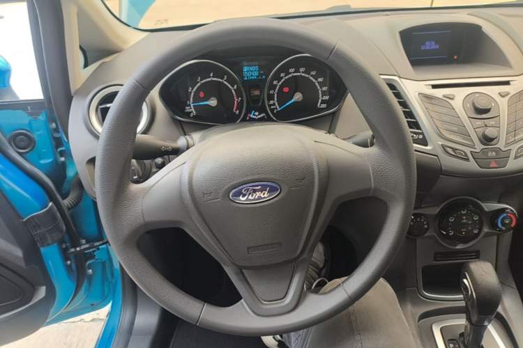 Used Ford Fiesta 2013 Hatchback 1.5L Automatic Fashion Edition Steering Wheel