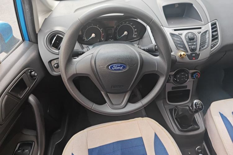 Used Ford Fiesta 2013 Hatchback 1.5L Manual Fashion Edition Steering Wheel
