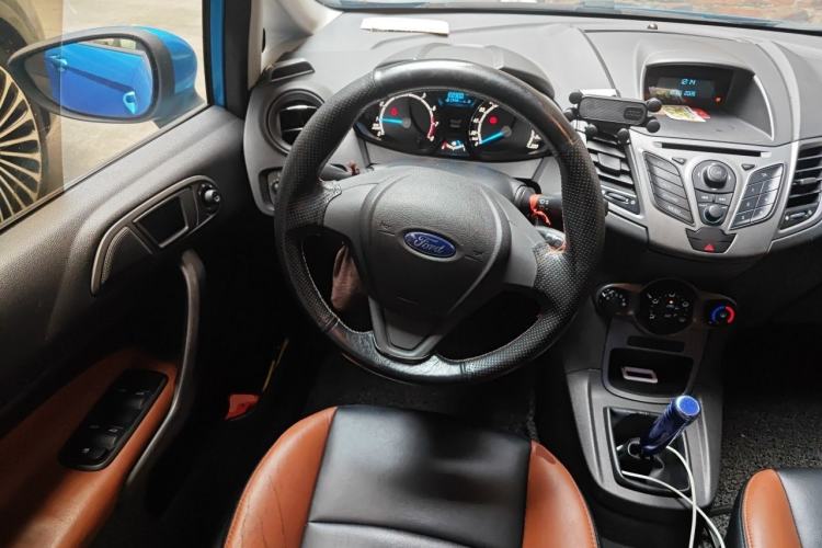 Used Ford Fiesta 2013 Hatchback 1.5L Manual Fashion Edition Steering Wheel