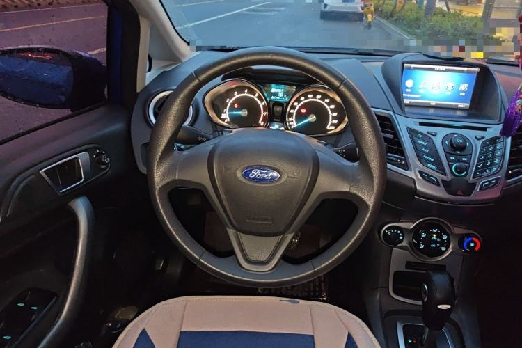 Used Ford Fiesta 2013 Hatchback 1.5L Automatic Fashion Edition Steering Wheel