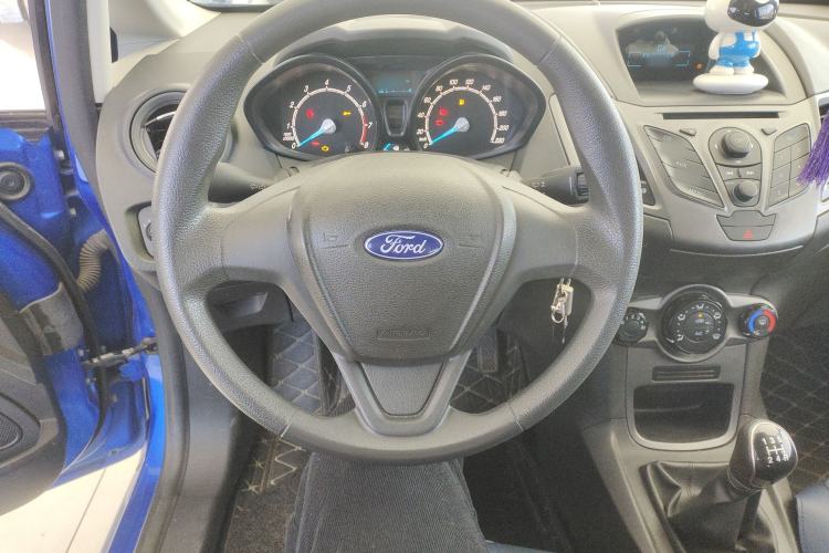 Used Ford Fiesta 2013 Hatchback 1.5L Manual Fashion Edition Steering Wheel