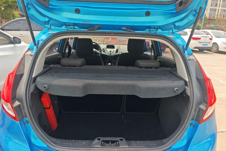 Used Ford Fiesta 2013 Hatchback 1.5L Automatic Fashion Edition Trunk