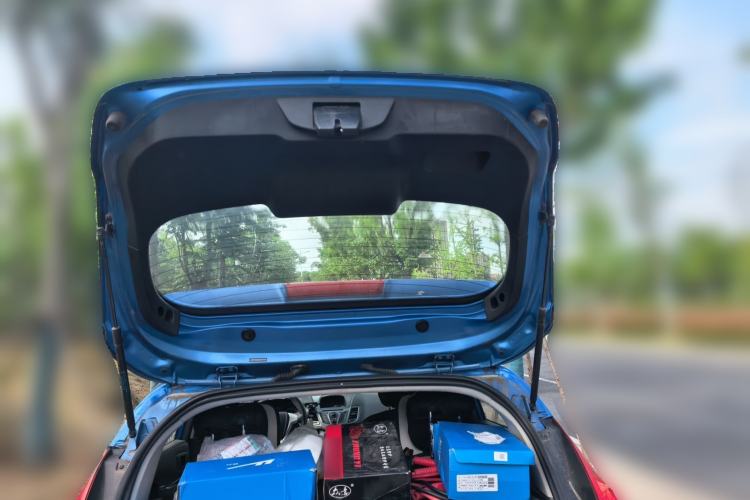 Used Ford Fiesta 2013 Hatchback 1.5L Manual Fashion Edition Trunk