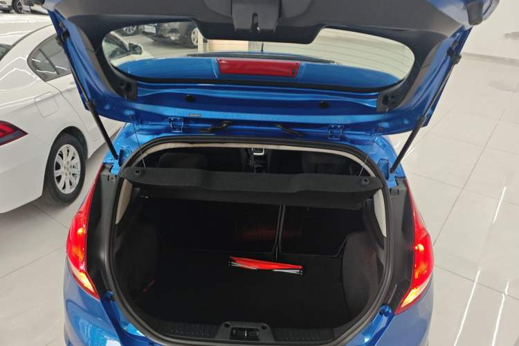 Used Ford Fiesta 2013 Hatchback 1.5L Automatic Prestige Model Trunk
