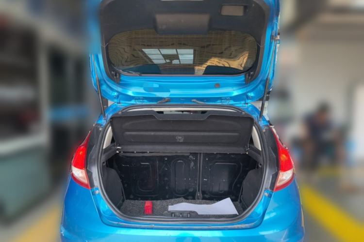 Used Ford Fiesta 2013 Hatchback 1.5L Automatic Fashion Edition Trunk