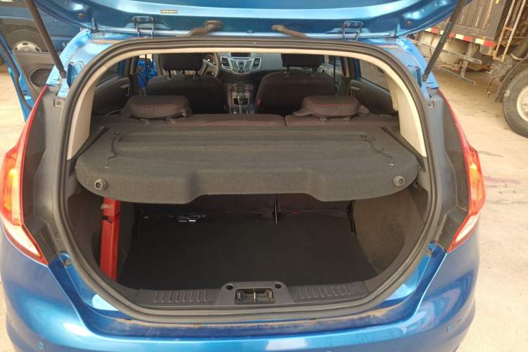 Used Ford Fiesta 2013 Hatchback 1.5L Automatic Fashion Edition Trunk