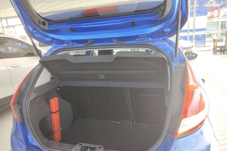 Used Ford Fiesta 2013 Hatchback 1.5L Manual Fashion Edition Trunk