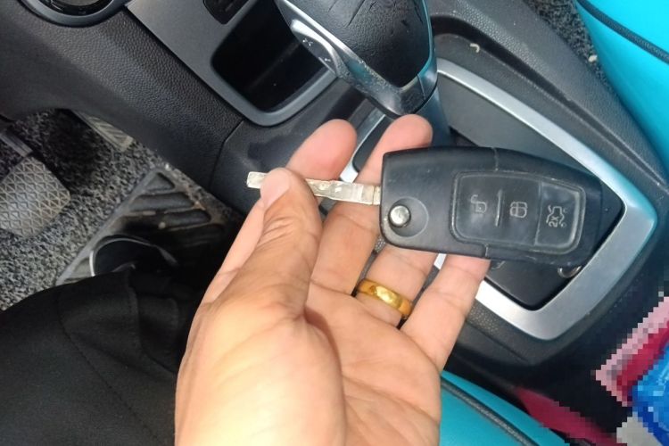 Used Ford Fiesta 2013 Hatchback 1.5L Automatic Fashion Edition Vehicle Key